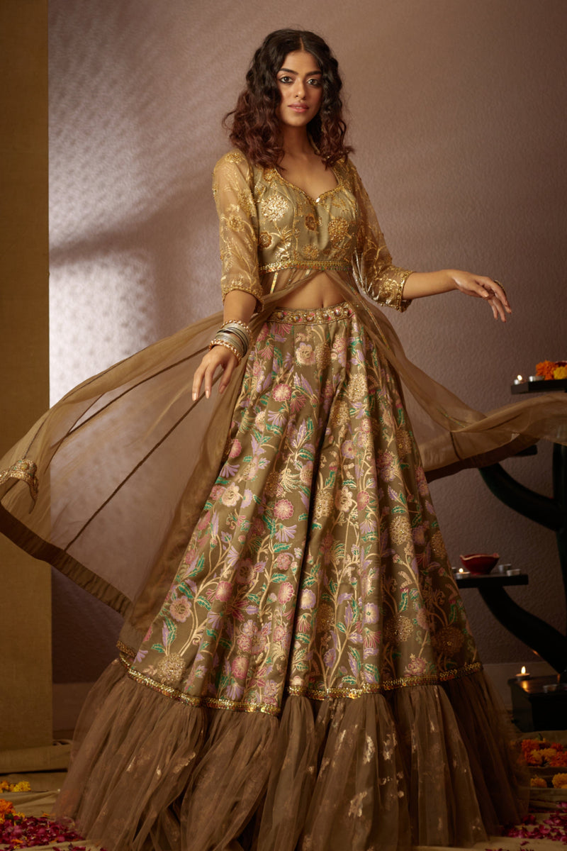 NovemberPicks: The Best Bridal Buys Of The Month! | Indian bridal outfits,  Orange lehnga, Bridal dress design
