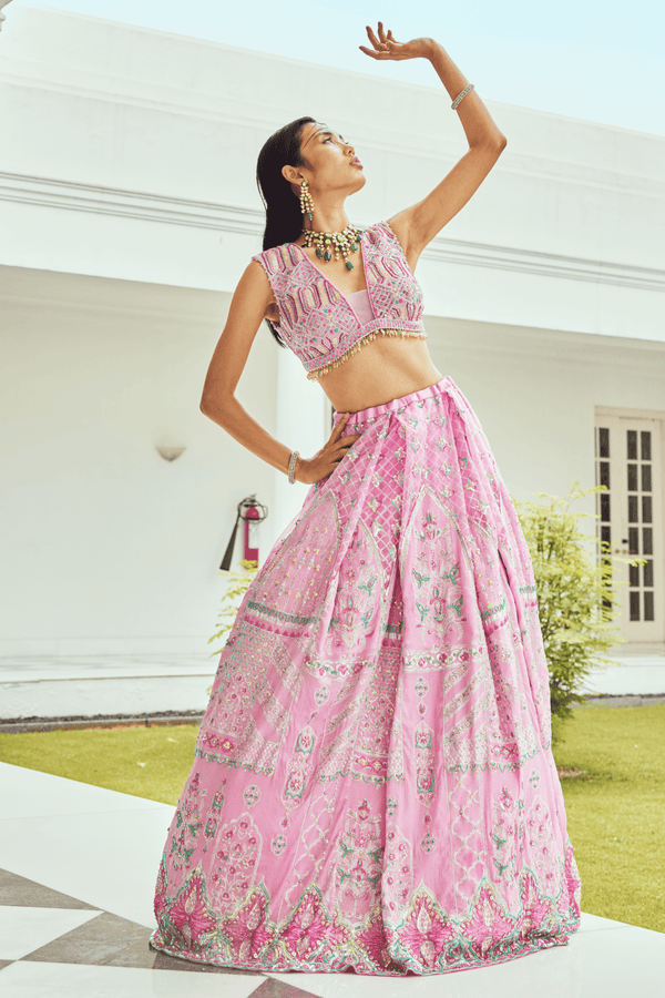 Hand Work Ladies Pink Netted Party Wear Lehenga at Rs 1125 in Ahmedabad |  ID: 26932899448